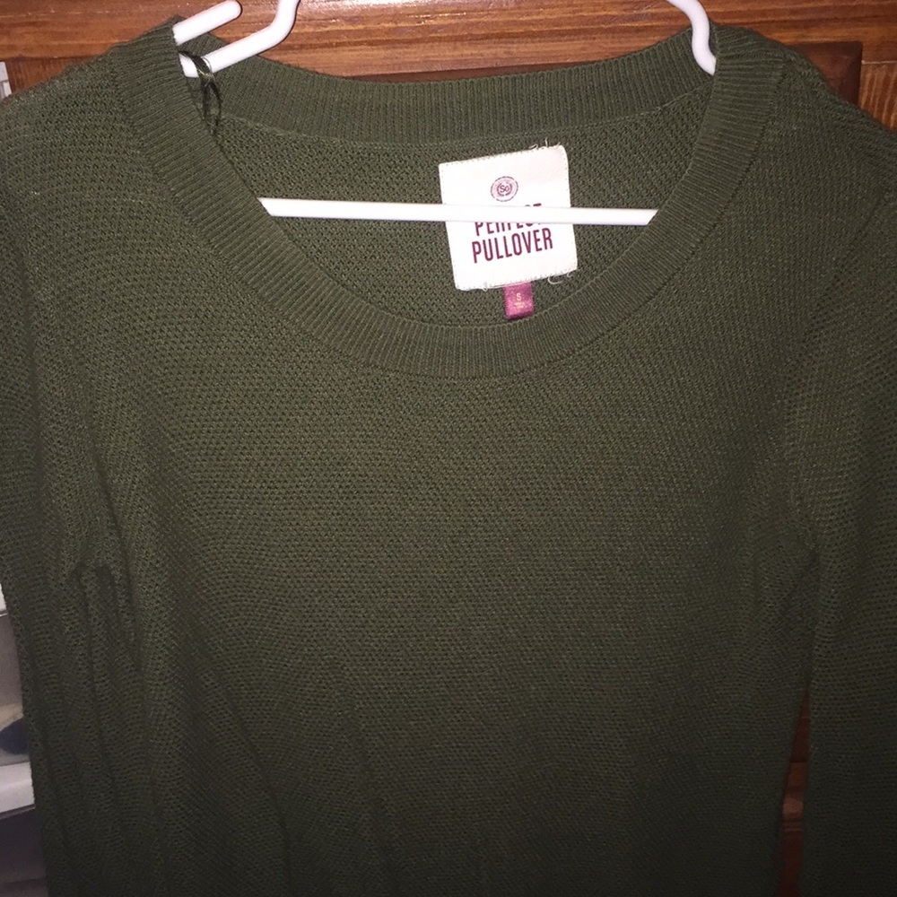 Forest green pull over